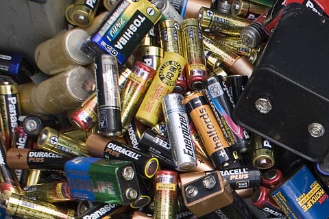 越西申果庄乡上门回收报废电池_电池原料回收